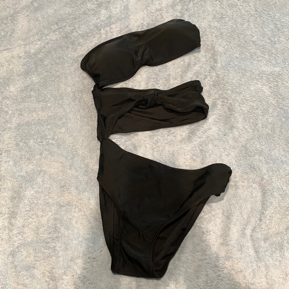 One piece cut out swim suit black